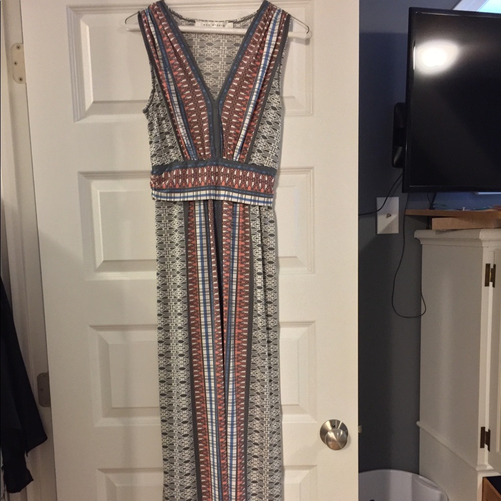Muted tone maxi  👗 ⭕️